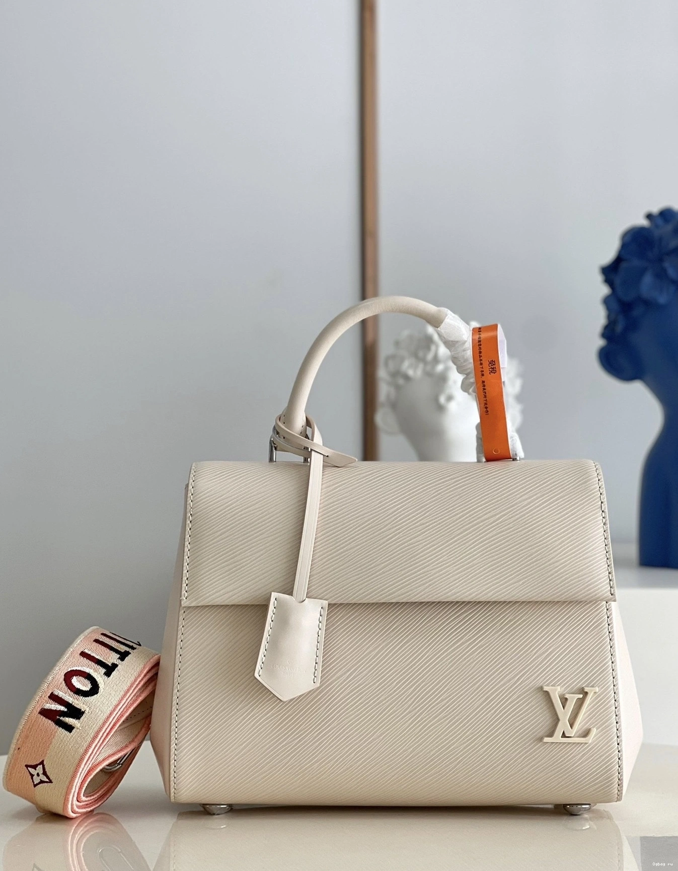 LOUIS CLUNY BB VUITTON 0824